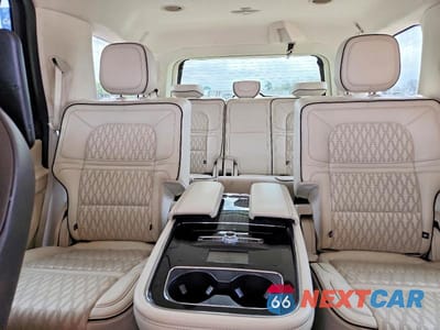 Zdjęcie 10 z 13 samochodu: 2019 LINCOLN NAVIGATOR BLACK LABEL VIN:5LMJJ2TT6KEL01681 - miniatura