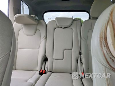 Zdjęcie 10 z 13 samochodu: 2021 VOLVO XC90 T5 MOMENTUM VIN:YV4102CK8M1680563 - miniatura