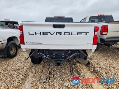 Zdjęcie 6 z 14 samochodu: 2020 CHEVROLET SILVERADO K3500 LTZ VIN:1GC4YUEY2LF154811 - miniatura