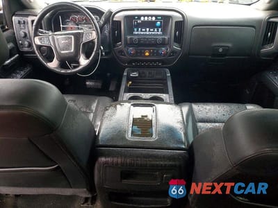 Zdjęcie 8 z 12 samochodu: 2018 GMC SIERRA K2500 SLT VIN:1GT12TEY6JF265616 - miniatura
