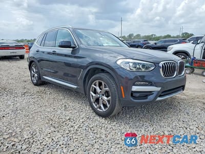 Czwarte zdjęcie samochodu z boku: 2021 BMW X3 SDRIVE30I VIN:5UXTY3C04M9G49791 - miniatura