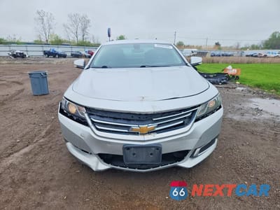 Piąte zdjęcie samochodu w środku: 2017 CHEVROLET IMPALA LT VIN:2G1105S36H9119576 - miniatura