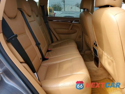 Zdjęcie 11 z 13 samochodu: 2008 PORSCHE CAYENNE VIN:WP1AA29P08LA05074 - miniatura