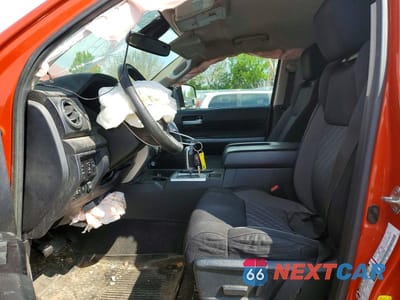 Zdjęcie 7 z 12 samochodu: 2018 TOYOTA TUNDRA CREWMAX SR5 VIN:5TFDW5F14JX735151 - miniatura