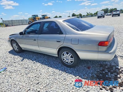 Drugie zdjęcie samochodu z przodu: 2001 TOYOTA CAMRY LE VIN:JT2BG28KX10539404 - miniatura