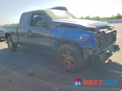 Czwarte zdjęcie samochodu z boku: 2004 CHEVROLET SILVERADO C1500 VIN:1GCEC19X54Z269387 - miniatura