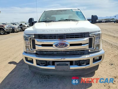 Piąte zdjęcie samochodu w środku: 2017 FORD F250 SUPER DUTY VIN:1FT7W2BT3HEE14842 - miniatura
