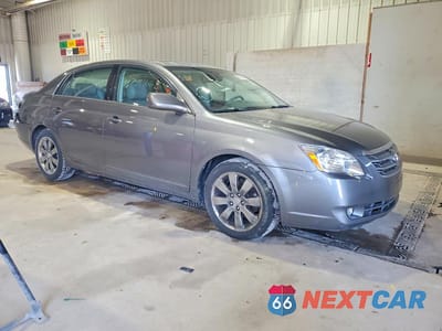 Czwarte zdjęcie samochodu z boku: 2005 TOYOTA AVALON XLS VIN:4T1BK36B05U030026 - miniatura