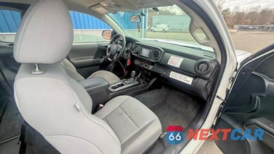 Zdjęcie 12 z 12 samochodu: 2016 TOYOTA TACOMA SR VIN:5TFRX5GN6GX062098 - miniatura