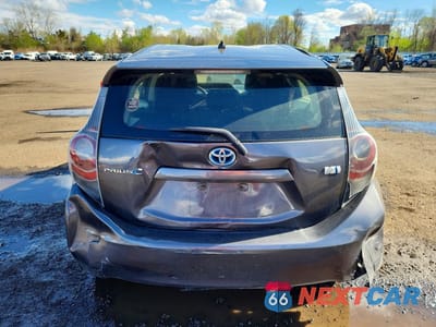 Zdjęcie 6 z 12 samochodu: 2014 TOYOTA PRIUS C TWO VIN:JTDKDTB39E1568853 - miniatura
