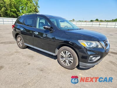Czwarte zdjęcie samochodu z boku: 2017 NISSAN PATHFINDER SV VIN:5N1DR2MN1HC634948 - miniatura