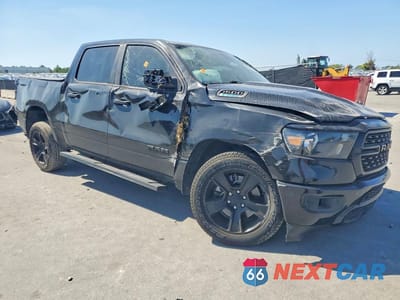 Czwarte zdjęcie samochodu z boku: 2024 RAM 1500 BIG HORN VIN:1C6RREFG8RN183900 - miniatura