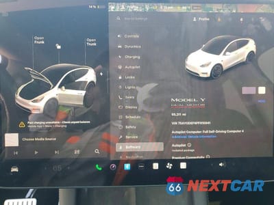 Zdjęcie 9 z 12 samochodu: 2023 TESLA MODEL Y VIN:7SAYGDEF9PF810941 - miniatura