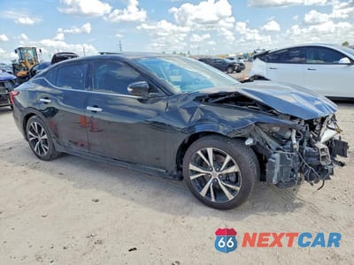 Czwarte zdjęcie samochodu z boku: 2018 NISSAN MAXIMA 3.5 SL VIN:1N4AA6AP3JC368792 - miniatura