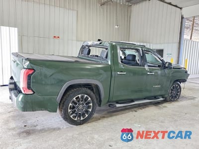 Trzecie zdjęcie samochodu z tyłu: 2023 TOYOTA TUNDRA LIMITED HV VIN:5TFJC5DBXPX026983 - miniatura