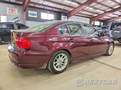 Trzecie zdjęcie samochodu z tyłu: 2010 BMW 328 XI SULEV VIN:WBAPK5C55AA647161 - miniatura