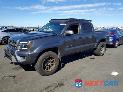 2015 TOYOTA TACOMA PRERUNNER V6 3TMJU4GN9FM187486 - główne zdjęcie licytacji z USA - miniatura