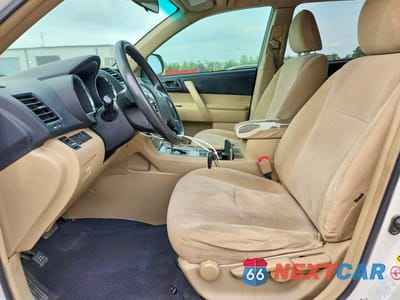 Zdjęcie 7 z 13 samochodu: 2013 TOYOTA HIGHLANDER BASE VIN:5TDZA3EH5DS045099 - miniatura