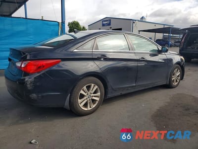 Trzecie zdjęcie samochodu z tyłu: 2013 HYUNDAI SONATA GLS VIN:5NPEB4AC8DH691318 - miniatura