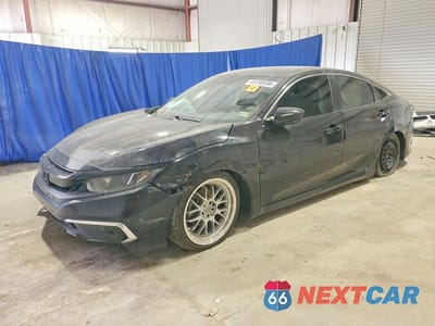 2019 HONDA CIVIC LX 2HGFC2F67KH581585 - główne zdjęcie licytacji z USA - miniatura