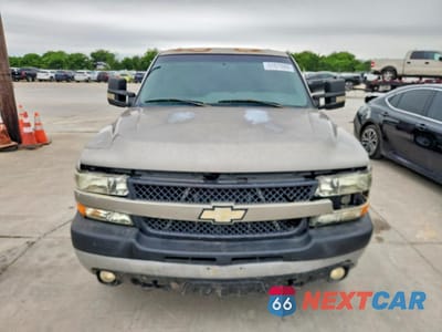 Piąte zdjęcie samochodu w środku: 2001 CHEVROLET SILVERADO C2500 HEAVY DUTY VIN:1GCHC23G51F121006 - miniatura