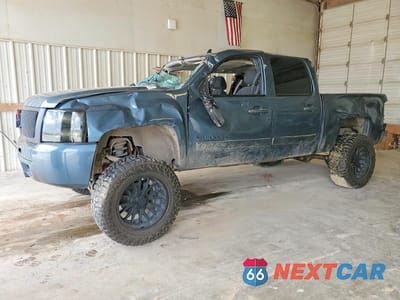 2007 CHEVROLET SILVERADO C1500 CREW CAB 2GCEC13C771615958 - główne zdjęcie licytacji z USA - miniatura