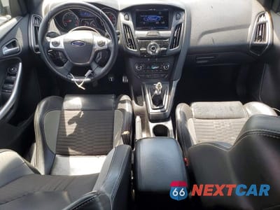 Zdjęcie 8 z 12 samochodu: 2013 FORD FOCUS ST VIN:1FADP3L96DL185917 - miniatura
