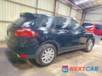 Trzecie zdjęcie samochodu z tyłu: 2013 PORSCHE CAYENNE VIN:WP1AF2A25DLA40415 - miniatura