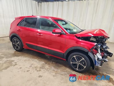 Czwarte zdjęcie samochodu z boku: 2026 KIA NIRO LX VIN:KNDCP3LE2T5329890 - miniatura
