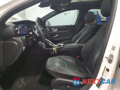 Zdjęcie 7 z 12 samochodu: 2018 MERCEDES-BENZ E 400 4MATIC VIN:WDDZF6GB4JA465480 - miniatura