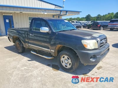 Czwarte zdjęcie samochodu z boku: 2010 TOYOTA TACOMA BASE VIN:5TENX4CN1AZ695851 - miniatura