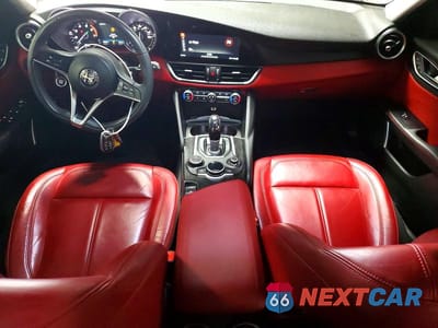 Zdjęcie 8 z 13 samochodu: 2018 ALFA ROMEO GIULIA Q4 VIN:ZARFAEDN4J7567787 - miniatura