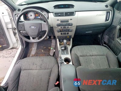 Zdjęcie 8 z 11 samochodu: 2008 FORD FOCUS SE VIN:1FAHP35N08W115135 - miniatura