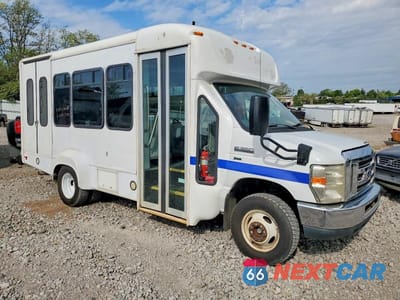 2016 FORD ECONOLINE E350 SUPER DUTY CUTAWAY VAN 1FDEE3FL8GDC03520 - główne zdjęcie licytacji z USA - miniatura