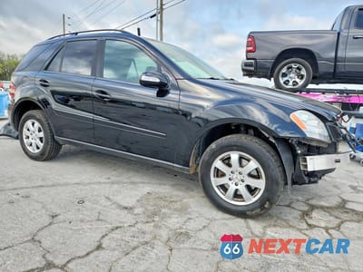 Czwarte zdjęcie samochodu z boku: 2007 MERCEDES-BENZ ML 350 VIN:4JGBB86E17A154849 - miniatura
