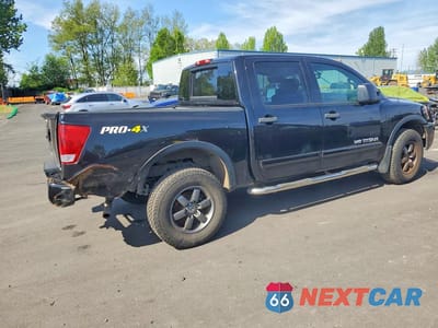 Trzecie zdjęcie samochodu z tyłu: 2015 NISSAN TITAN PRO-4X VIN:1N6AA0EC2FN500819 - miniatura