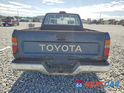 Zdjęcie 6 z 12 samochodu: 1994 TOYOTA PICKUP DX VIN:JT4RN93P3R5102673 - miniatura