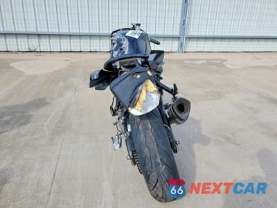 Czwarte zdjęcie samochodu z boku: 2024 SUZUKI GSX-R750 VIN:JS1GR7MA3R7100527 - miniatura