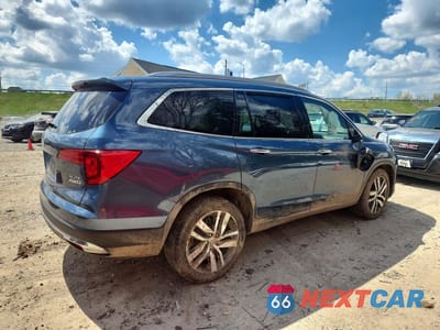 Trzecie zdjęcie samochodu z tyłu: 2017 HONDA PILOT ELITE VIN:5FNYF6H0XHB041290 - miniatura