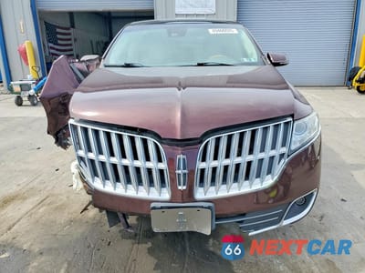 Piąte zdjęcie samochodu w środku: 2012 LINCOLN MKT VIN:2LMHJ5AT8CBL53398 - miniatura