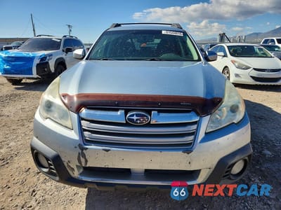 Piąte zdjęcie samochodu w środku: 2013 SUBARU OUTBACK 2.5I PREMIUM VIN:4S4BRBCC4D3324326 - miniatura