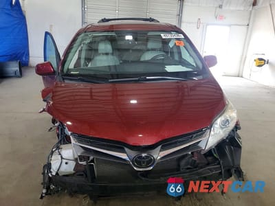 Piąte zdjęcie samochodu w środku: 2020 TOYOTA SIENNA VIN:5TDYZ3DC8LS032050 - miniatura