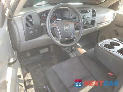 Zdjęcie 8 z 12 samochodu: 2011 GMC SIERRA K1500 VIN:1GTN2TEX4BZ413402 - miniatura