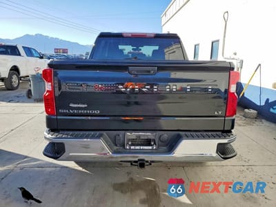 Zdjęcie 6 z 12 samochodu: 2020 CHEVROLET SILVERADO K1500 LT VIN:3GCUYDED9LG282166 - miniatura
