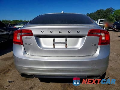 Zdjęcie 6 z 11 samochodu: 2014 VOLVO S60 T5 VIN:YV1612FS3E1291424 - miniatura