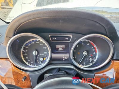 Zdjęcie 9 z 13 samochodu: 2014 MERCEDES-BENZ ML 550 4MATIC VIN:4JGDA7DB6EA268776 - miniatura
