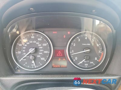 Zdjęcie 9 z 12 samochodu: 2007 BMW 335 XI VIN:WBAVD53507A008938 - miniatura