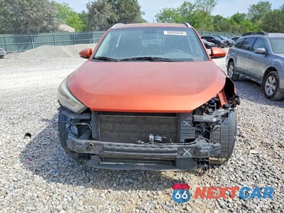 Piąte zdjęcie samochodu w środku: 2016 HYUNDAI TUCSON SE VIN:KM8J33A48GU104703 - miniatura