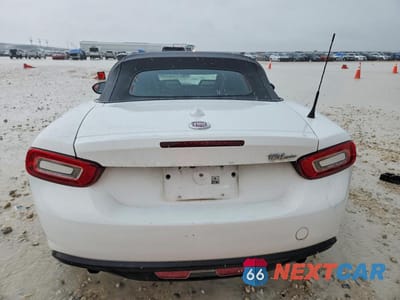 Zdjęcie 6 z 13 samochodu: 2020 FIAT 124 SPIDER CLASSICA VIN:JC1NFAEK3L0145460 - miniatura