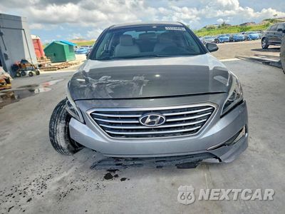 Piąte zdjęcie samochodu w środku: 2017 HYUNDAI SONATA BASE VIN:5NPE24AF1HH465671 - miniatura